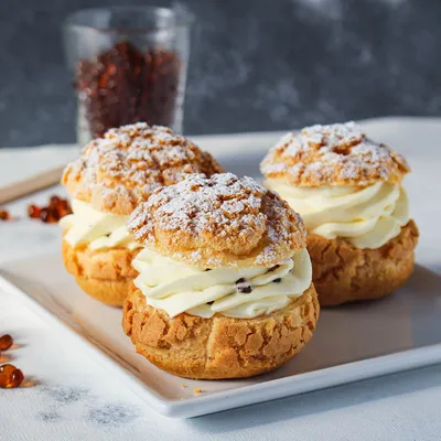 Choux Con Crema Diplomática y Smoobees Caramelo