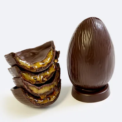 Huevo Relleno de Maracuyá